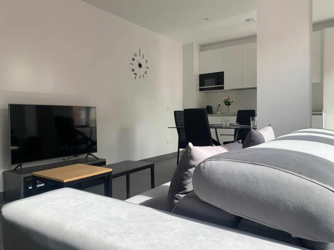 Ramon Y Cajal Suites De Luxe 레온 외부 사진