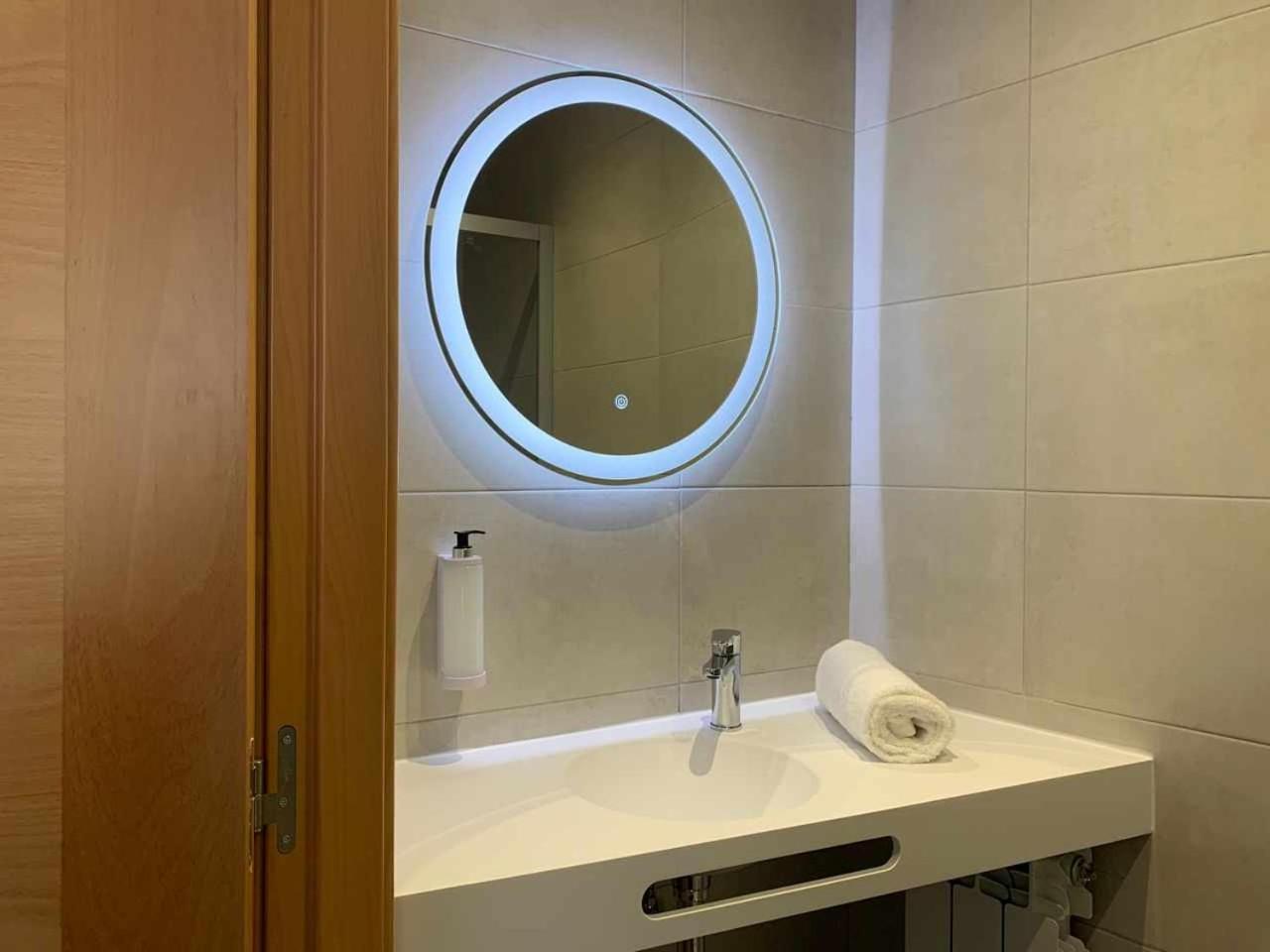 Ramon Y Cajal Suites De Luxe 레온 외부 사진